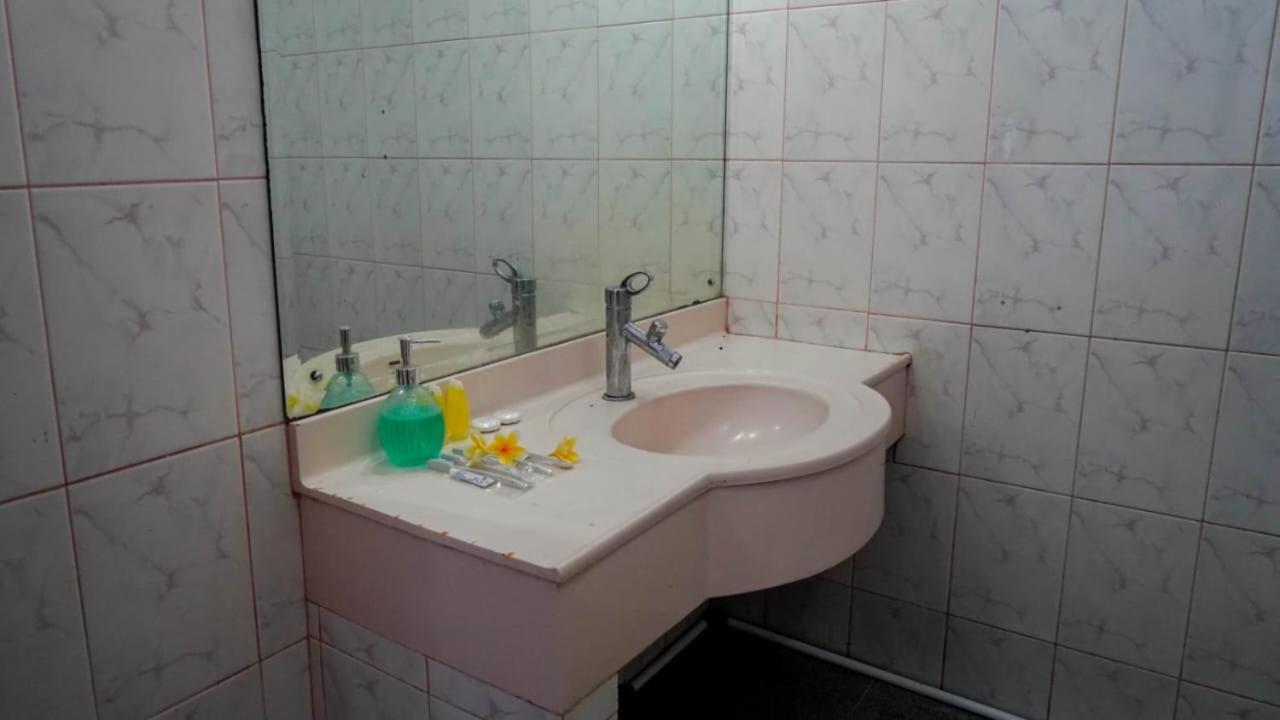 Hotel Pondok Putri Batukaras Extérieur photo