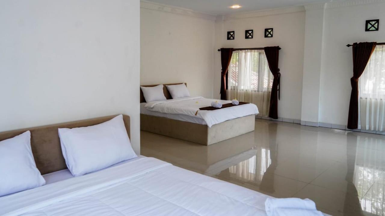 Hotel Pondok Putri Batukaras Extérieur photo