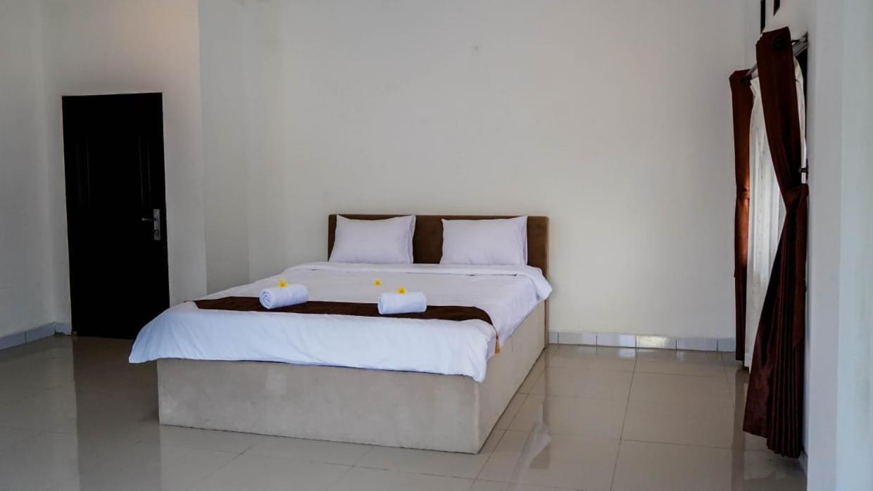 Hotel Pondok Putri Batukaras Extérieur photo