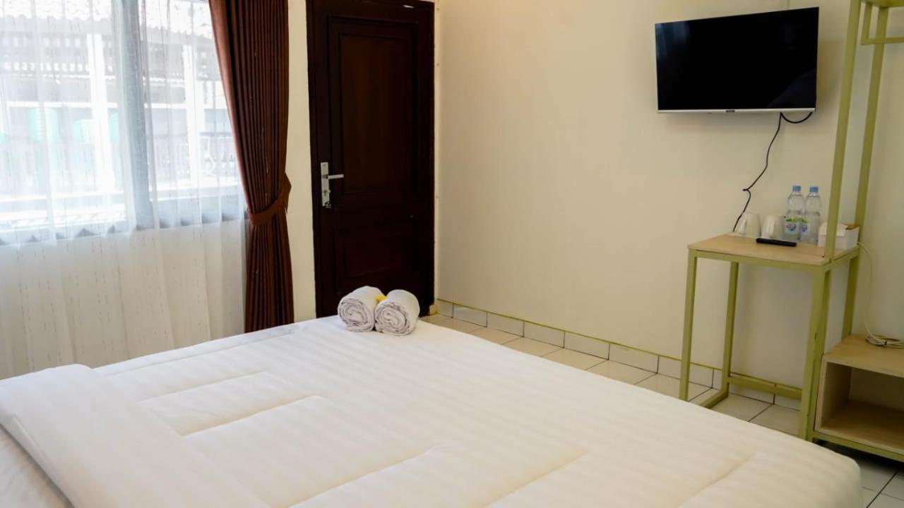 Hotel Pondok Putri Batukaras Extérieur photo