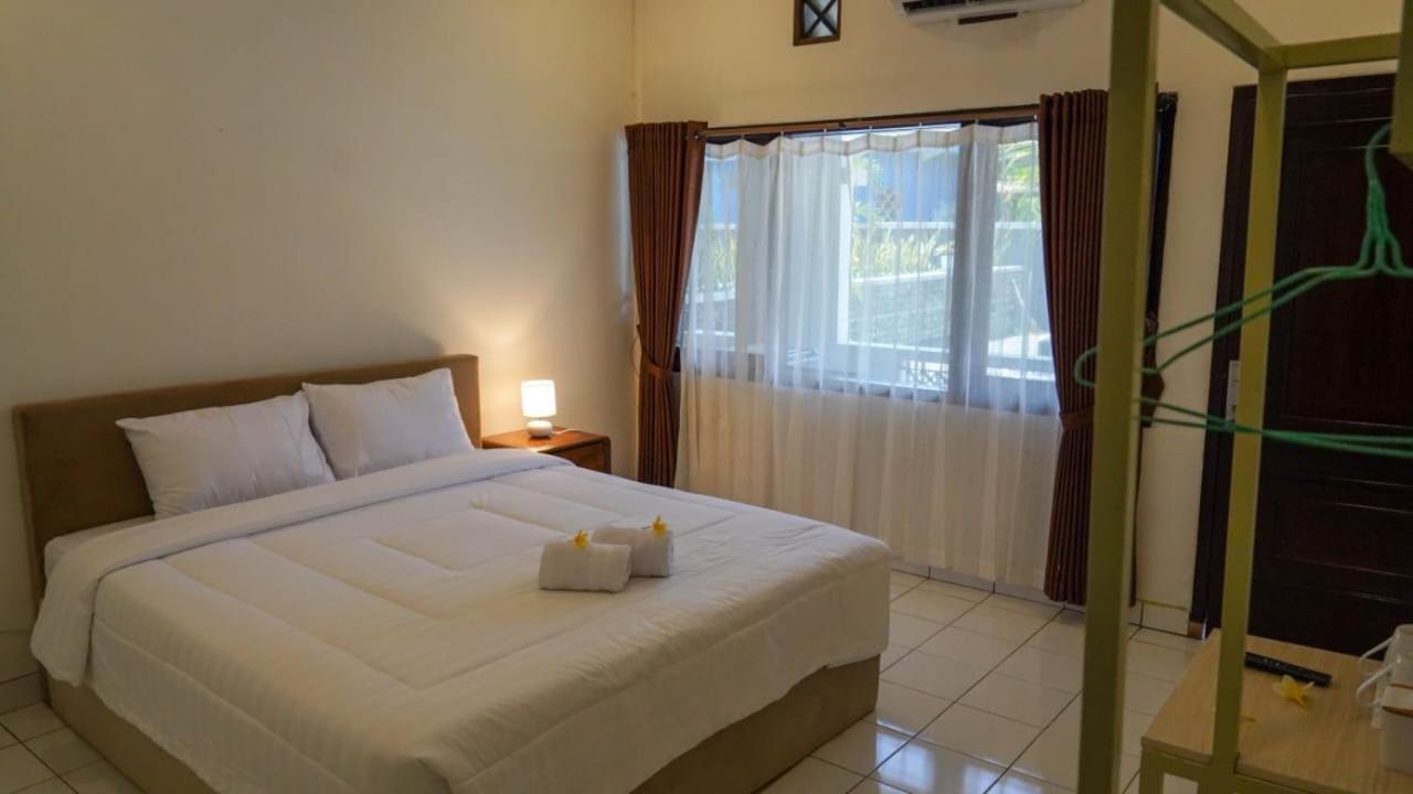 Hotel Pondok Putri Batukaras Extérieur photo