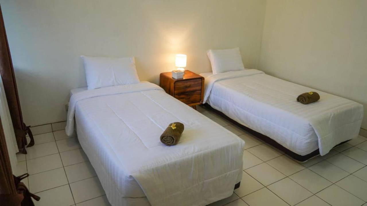 Hotel Pondok Putri Batukaras Extérieur photo