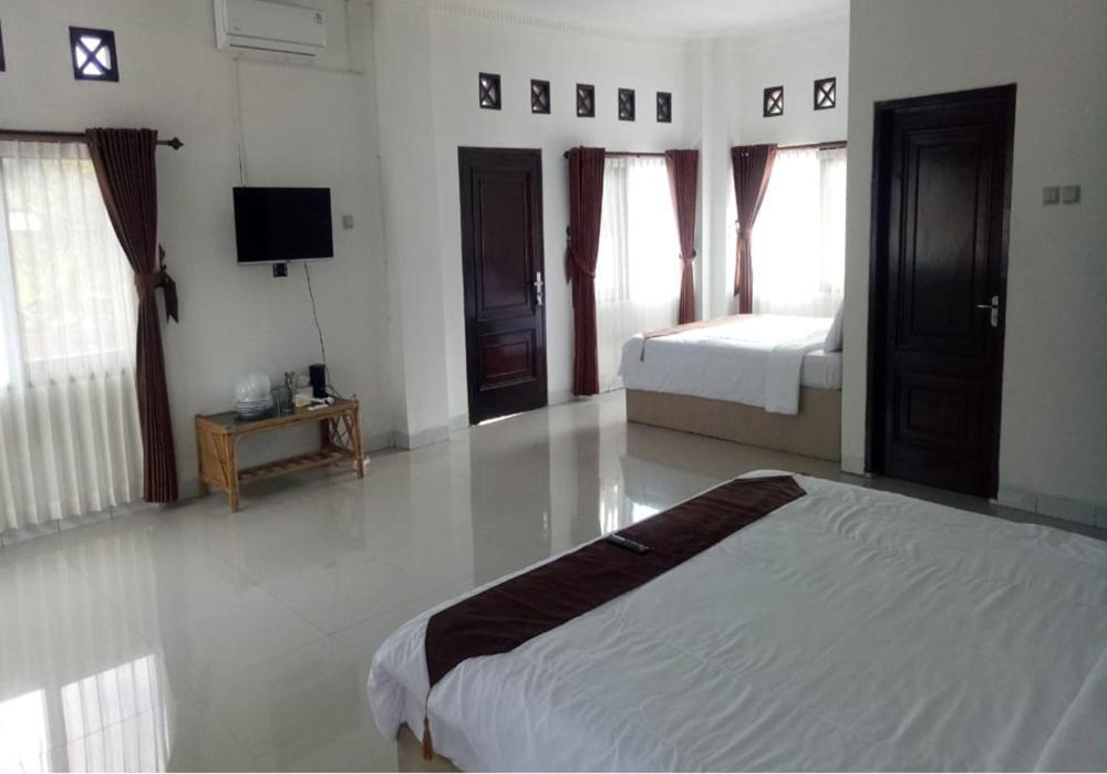 Hotel Pondok Putri Batukaras Chambre photo